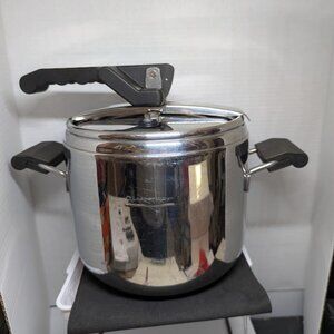Lagostina Irradial Plus 18/10 Stainless Steel Pressure Cooker 5 Liter Italy